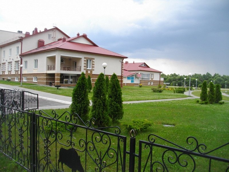 Комплекс зданий Национального парка Припятский, включая гостиницу и музей природы