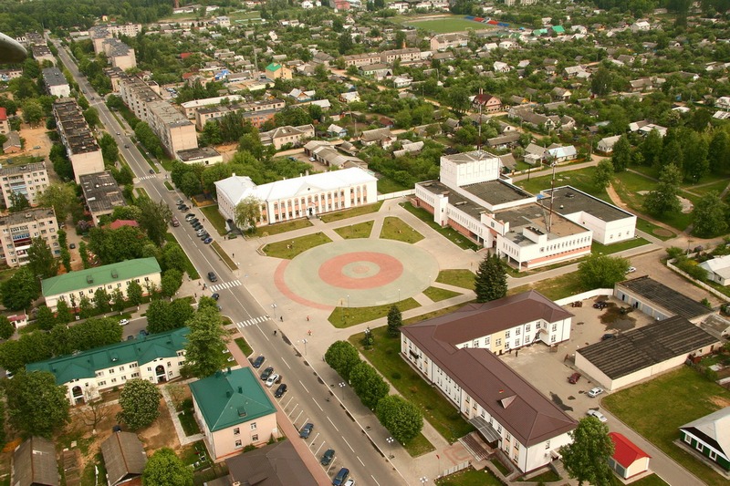Центральная площадь и ул.Ленинская. Марьина горка 